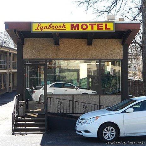 Lynbrook Motor Inn Exterior photo